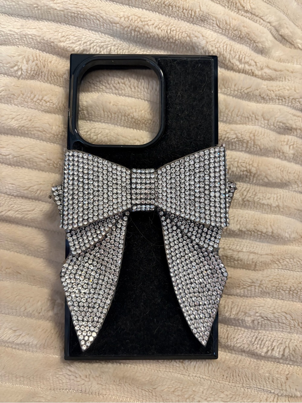 Flaunt iPhone 15 pro Phone cases